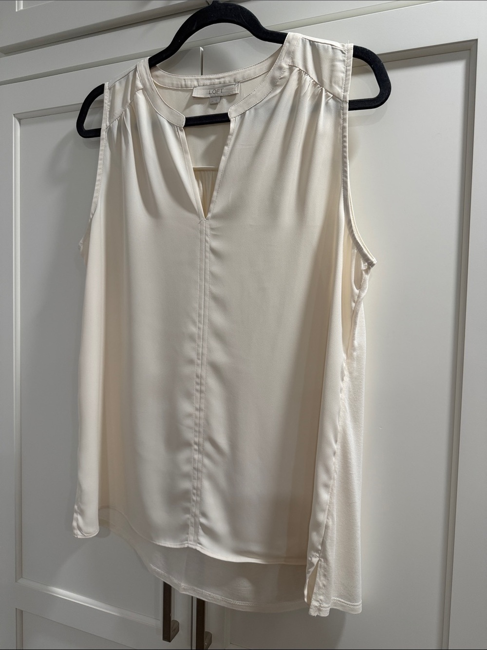 LOFT Cream Sleeveless V-Notch Blouse